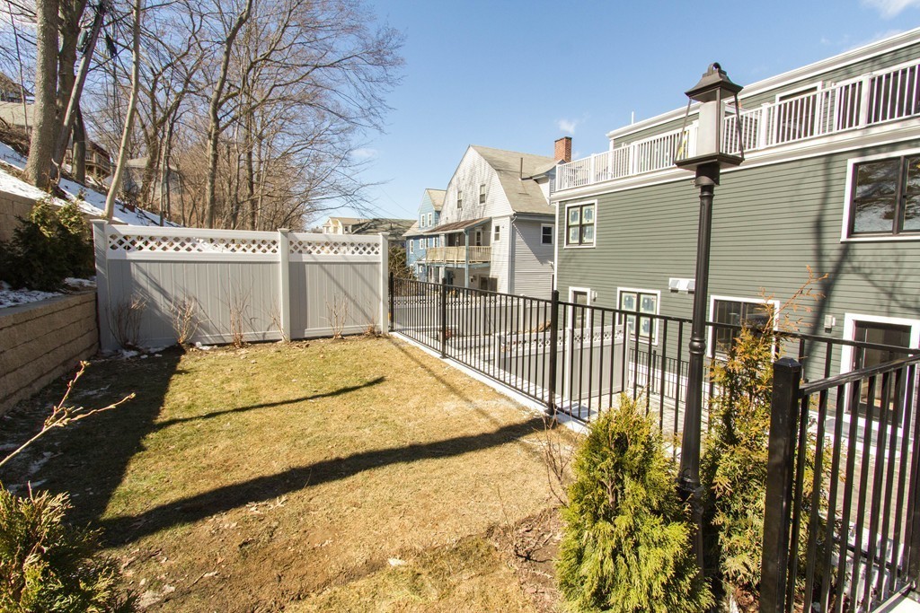 90 Columbia Street, Unit 90 Brookline, MA 02446 - Photo 23 of 26