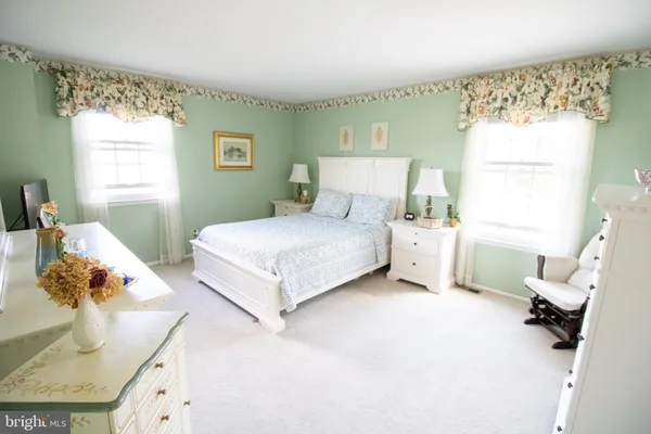 $549,999 | 226 Fawn Meadow Drive, Mount Royal, NJ 08061