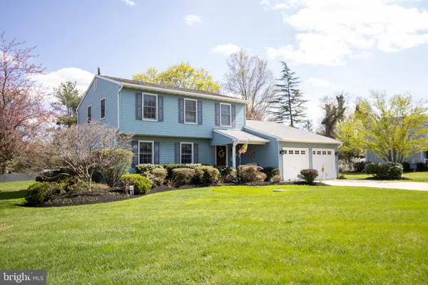 $549,999 | 226 Fawn Meadow Drive, Mount Royal, NJ 08061