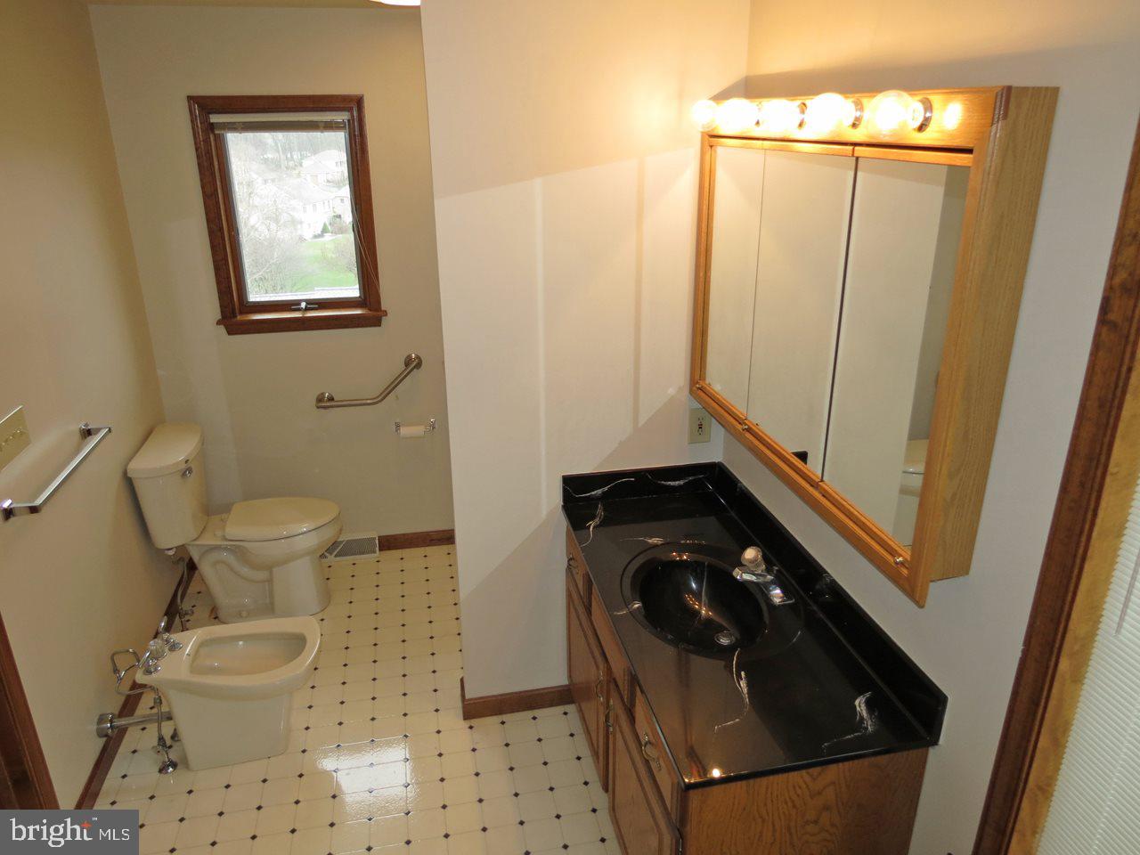 3561 Cimmeron Road York, PA 17402 - Photo 22 of 36 Gallery Image 22