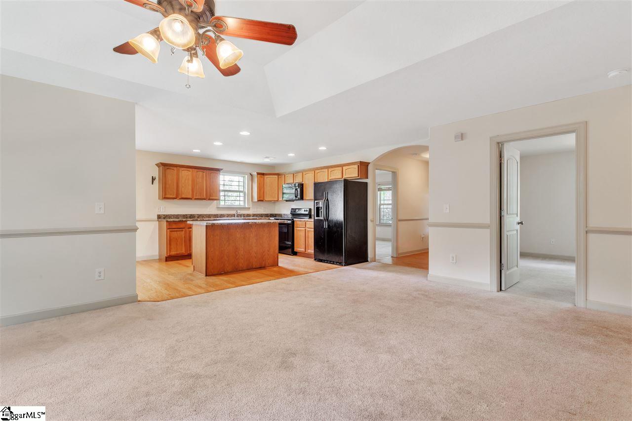 128 Wofford Road Taylors, SC 29687 - Photo 14 of 36 Gallery Image 14