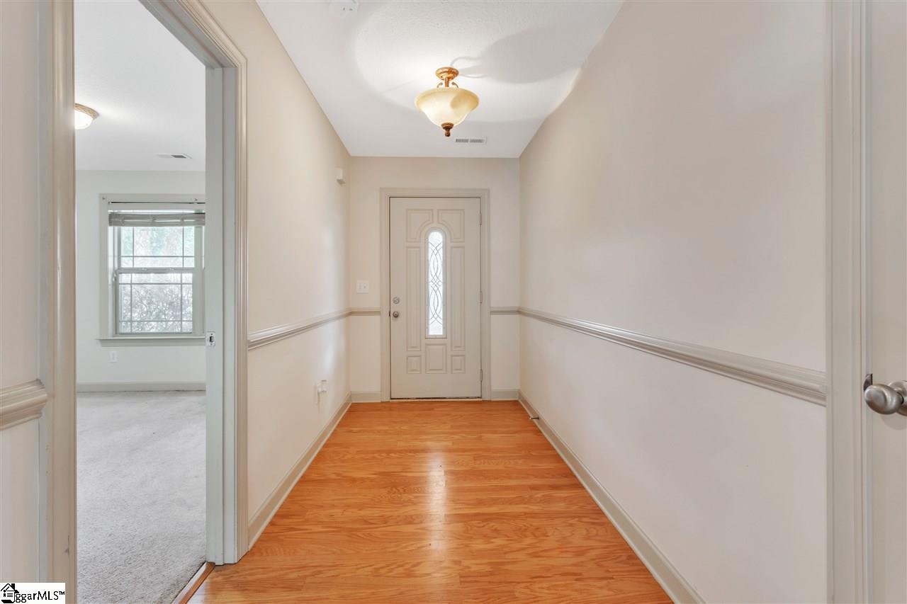 128 Wofford Road Taylors, SC 29687 - Photo 5 of 36 Gallery Image 5
