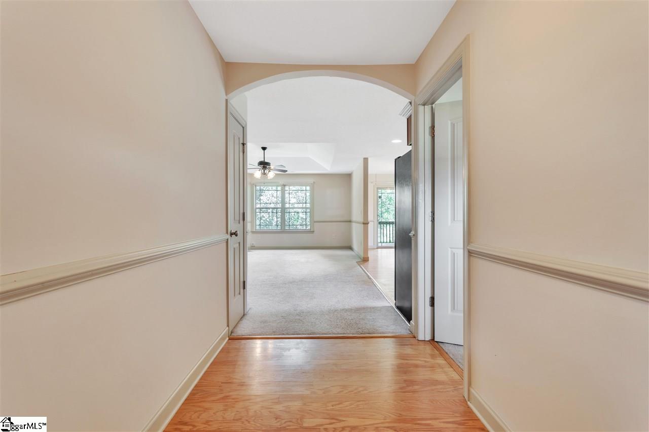 128 Wofford Road Taylors, SC 29687 - Photo 6 of 36 Gallery Image 6
