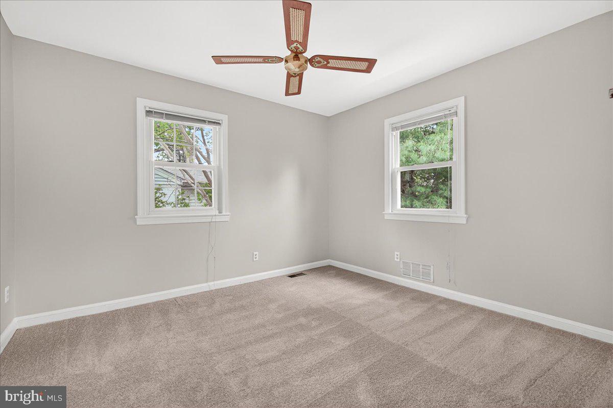10408 Huntley Avenue Silver Spring, MD 20902 - Photo 28 of 41