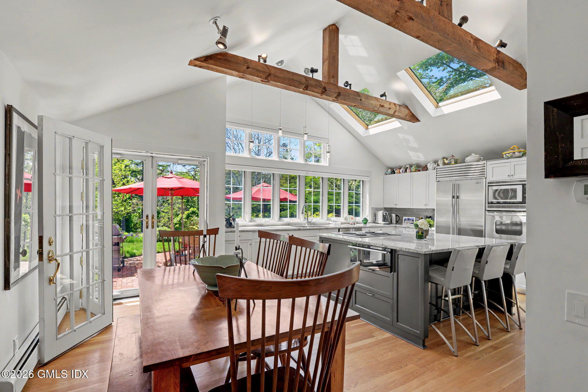 208 Bedford Road Greenwich, CT 06831 - Photo 7 of 26 208 Bedford Kitchen