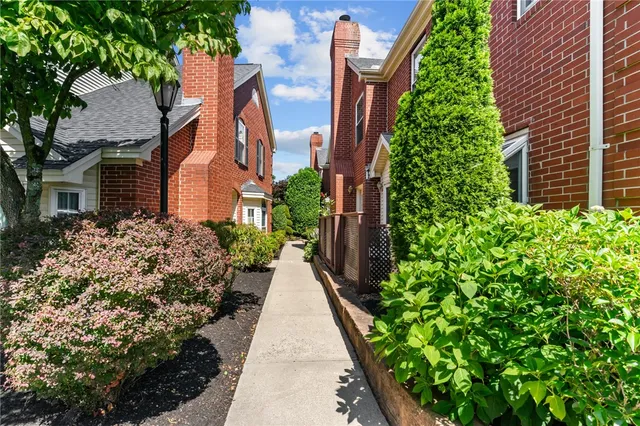 $299,999 | 626 Smithfield Road, Unit 903, North Providence, RI 02904