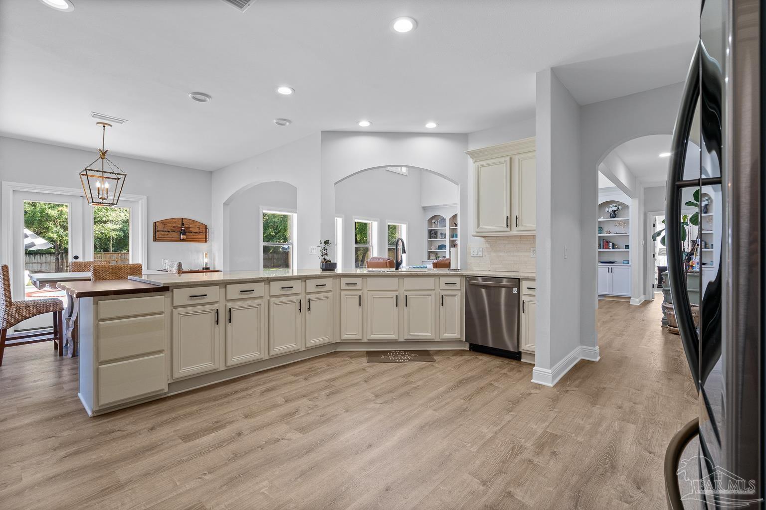 5528 Heatherton Road Milton, FL 32570 - Photo 3 of 59