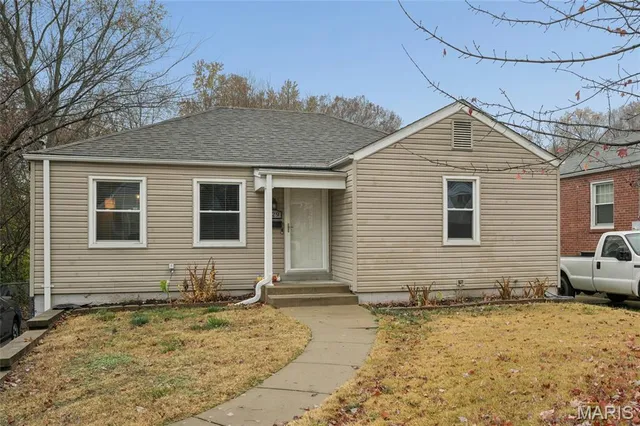 $135,000 | 229 South Barat Avenue, St. Louis, MO 63135