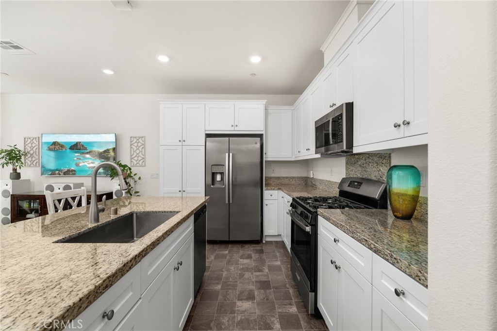 7549 Spitfire Street Chino, CA 91708 - Photo 5 of 23