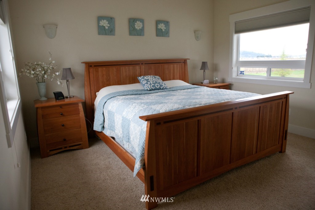 17583 Cook Road Burlington, WA 98233 - Photo 13 of 15 Gallery Image 13