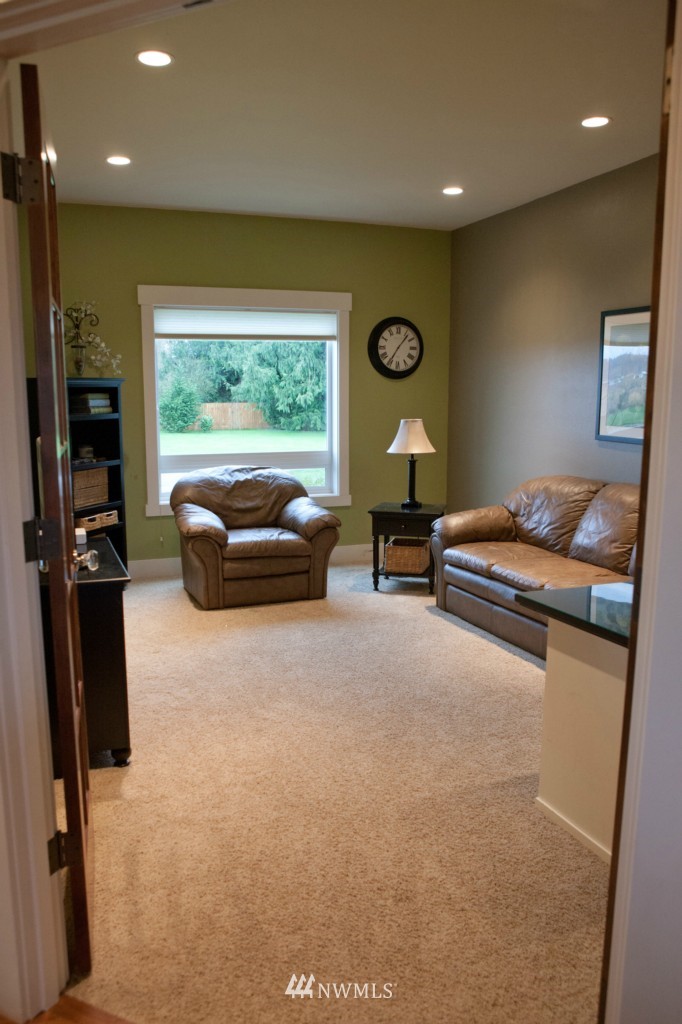 17583 Cook Road Burlington, WA 98233 - Photo 10 of 15 Gallery Image 10