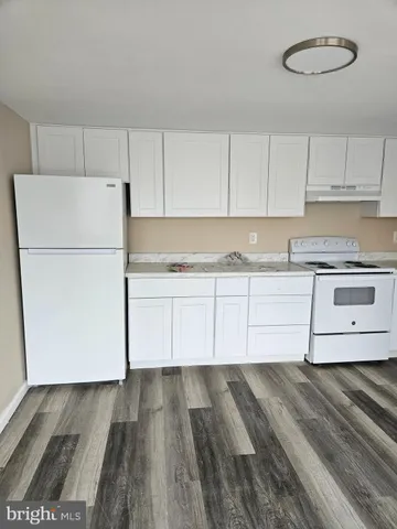 $2,300 | 14 West Avenue, Unit 14C, Woodstown, NJ 08098