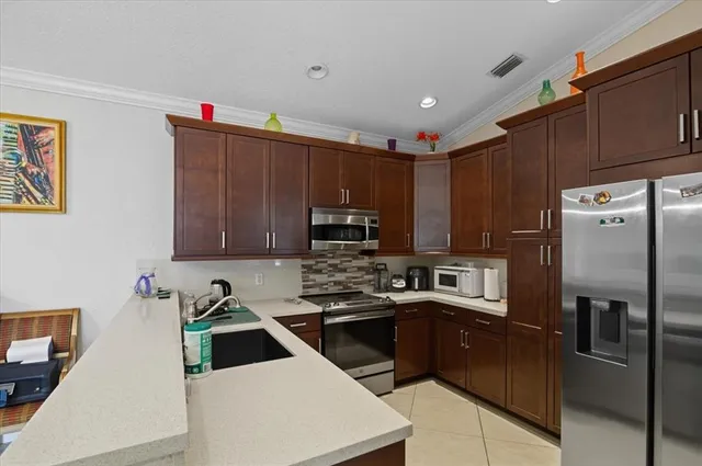 $560,000 | 7631 Northwest 87th Terrace, Tamarac, FL 33321