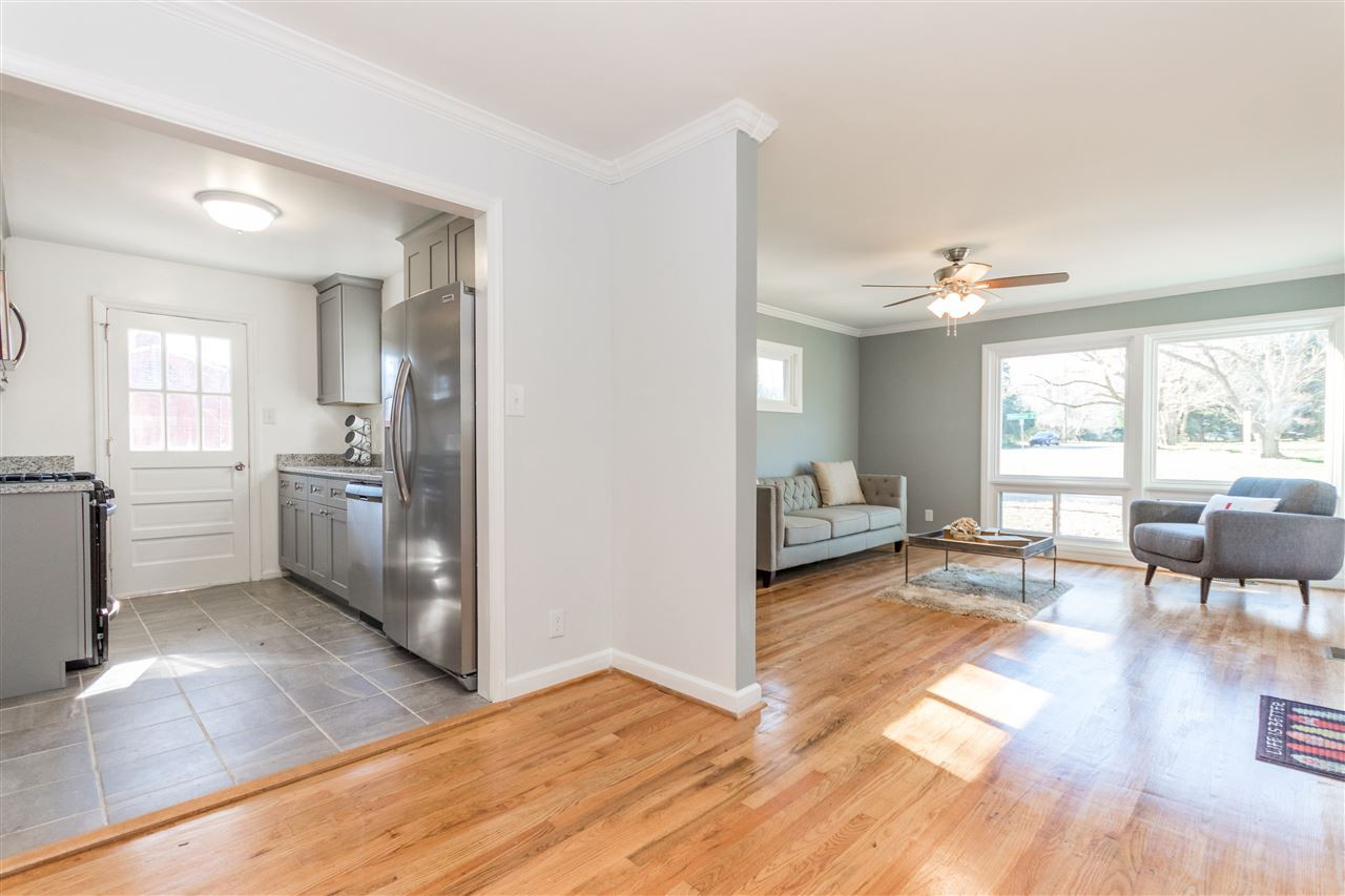 910 Marlborough Road Raleigh, NC 27610 - Photo 5 of 22 Photo 5