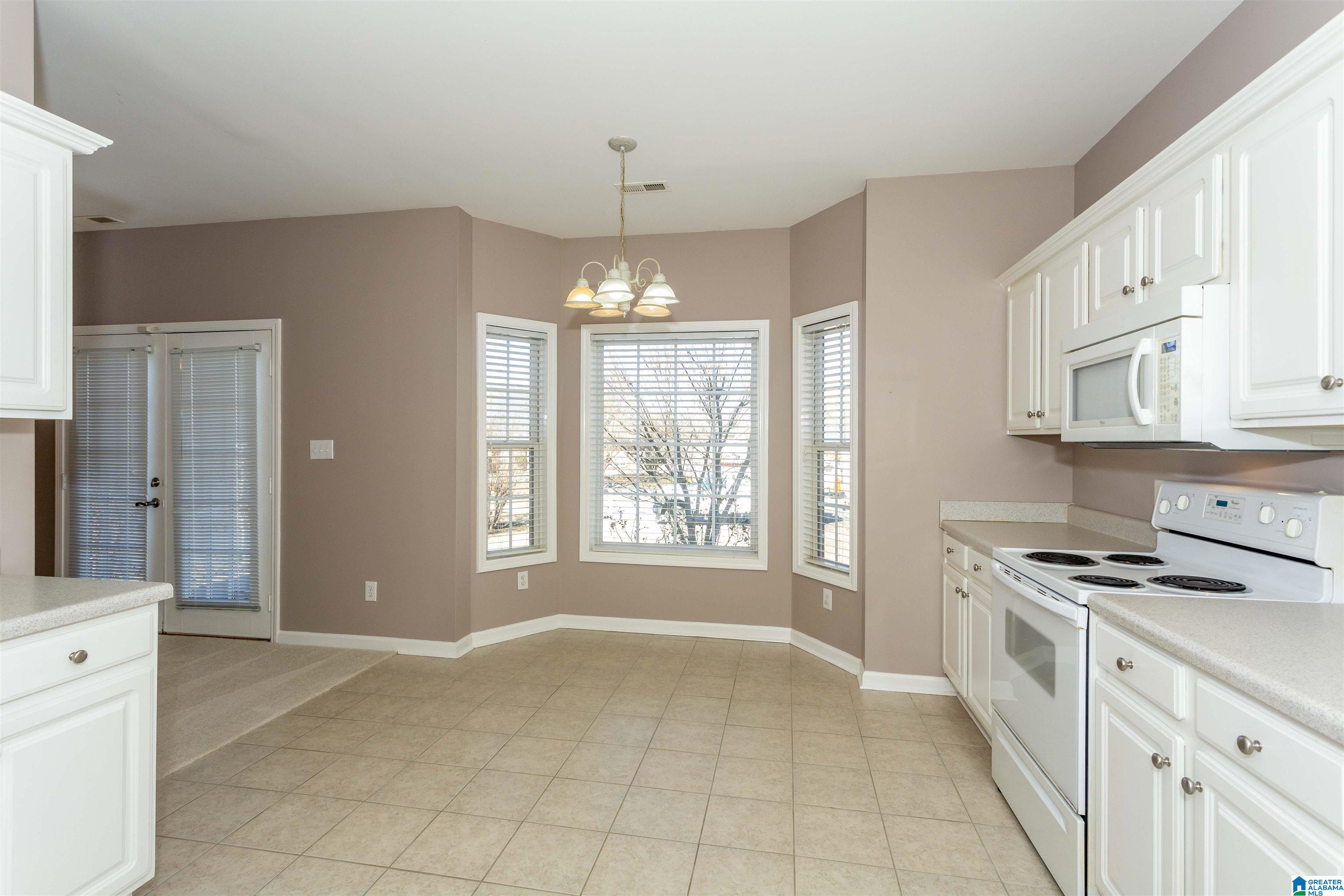 308 Springdale Drive Gardendale, AL 35071 - Photo 10 of 35