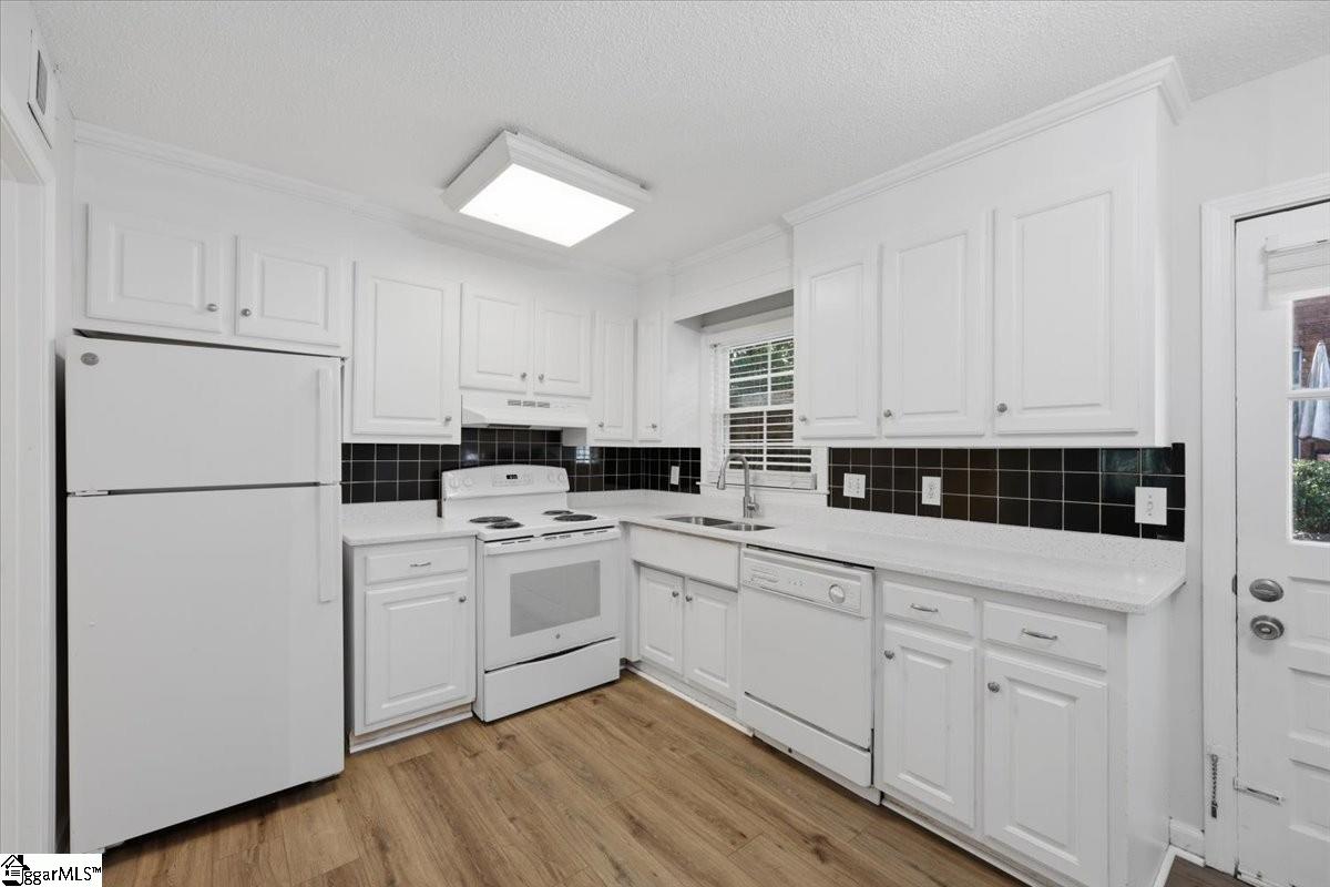 501 Edwards Road, Unit 30 Greenville, SC 29615 - Photo 10 of 28 Gallery Image 10