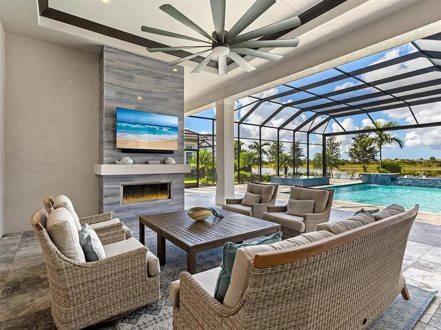 $3,999,000 | 17041 Clearlake Avenue, Lakewood Ranch, FL 34202