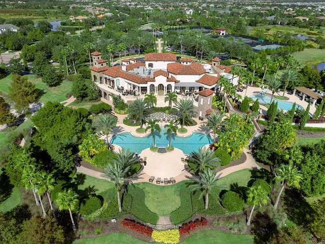 $3,999,000 | 17041 Clearlake Avenue, Lakewood Ranch, FL 34202