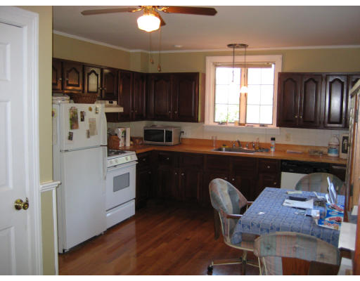 20 Little Road North Andover, MA 01845 - Photo 4 of 12 Gallery Image 4