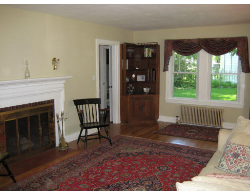 20 Little Road North Andover, MA 01845 - Photo 6 of 12 Gallery Image 6