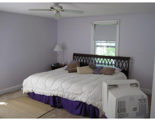 20 Little Road North Andover, MA 01845 - Photo 9 of 12 Gallery Image 9