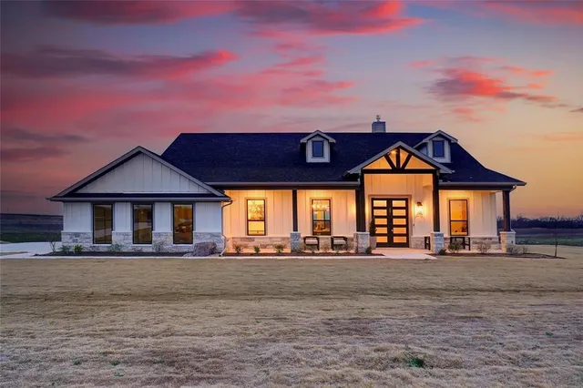 $599,000 | 189 Pr 11934 Blum Tx 76627, Blum, TX 76627