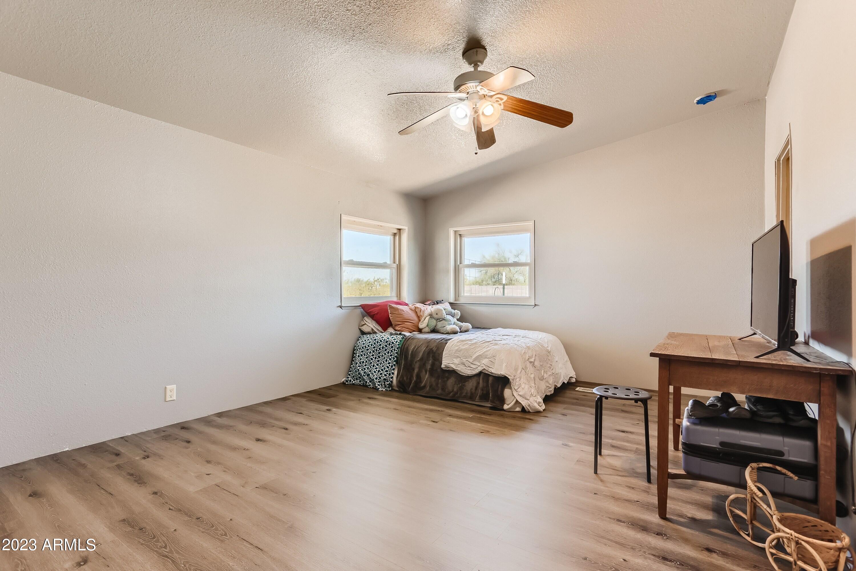 8537 North Hapa Road Florence, AZ 85132 - Photo 7 of 13 11 Primary Bedroom