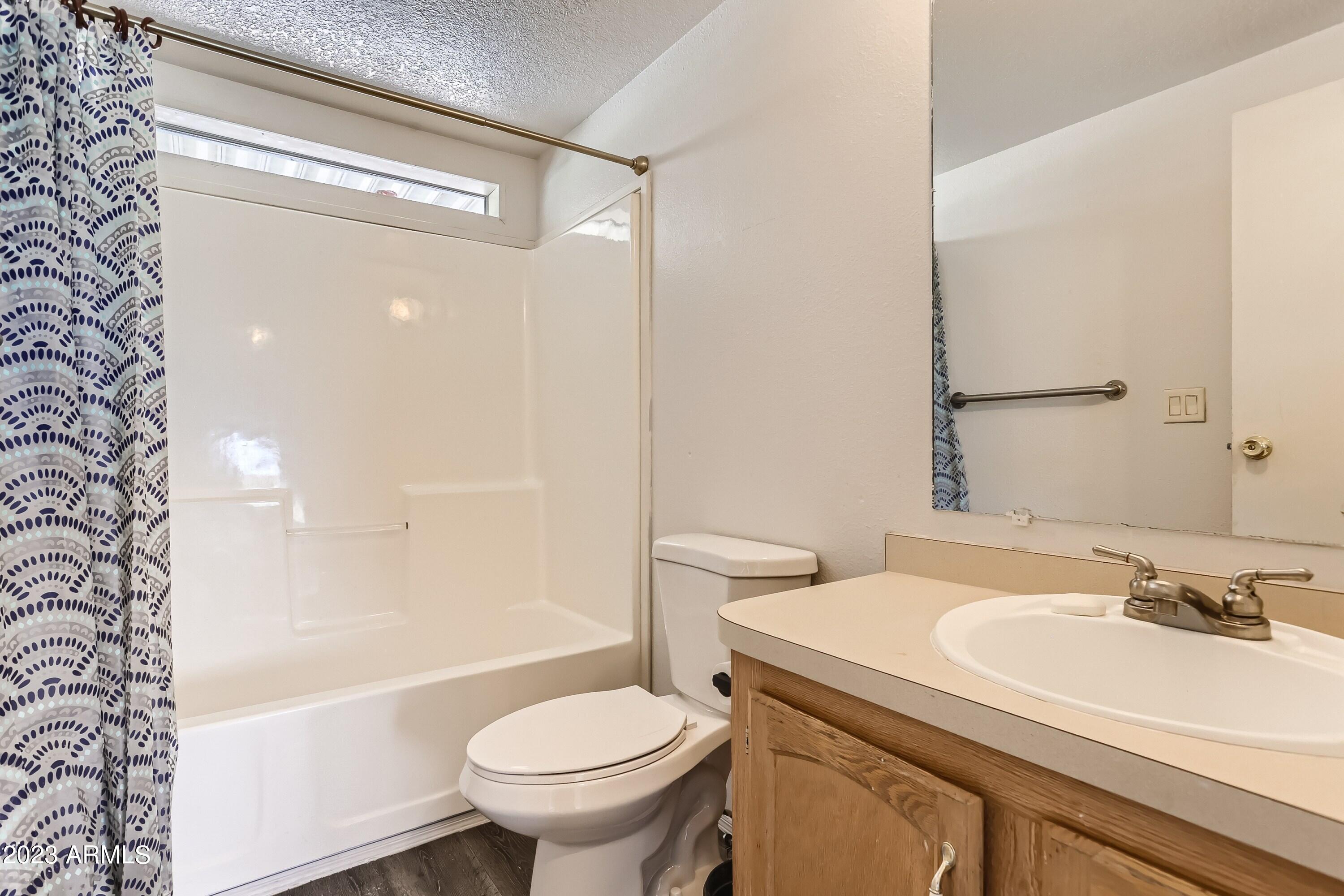 8537 North Hapa Road Florence, AZ 85132 - Photo 10 of 13 15 Bathroom