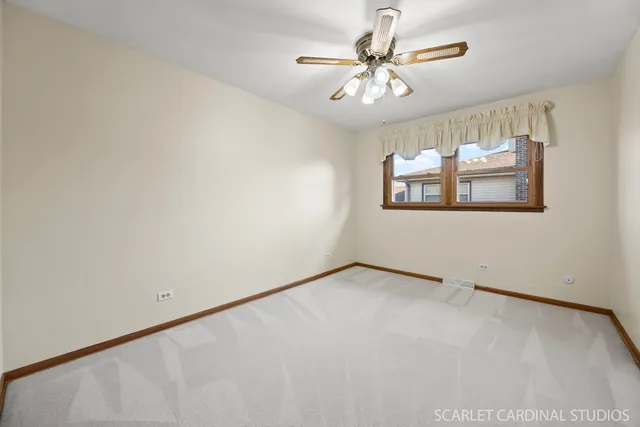 $565,000 | 1819 Holly Avenue, Darien, IL 60561