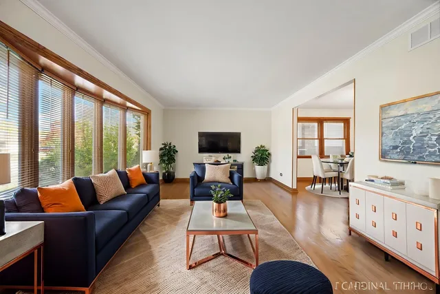 $565,000 | 1819 Holly Avenue, Darien, IL 60561