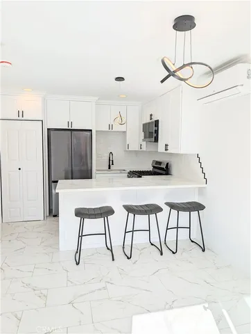 $1,800 | 737 Davis Avenue, Montebello, CA 90640