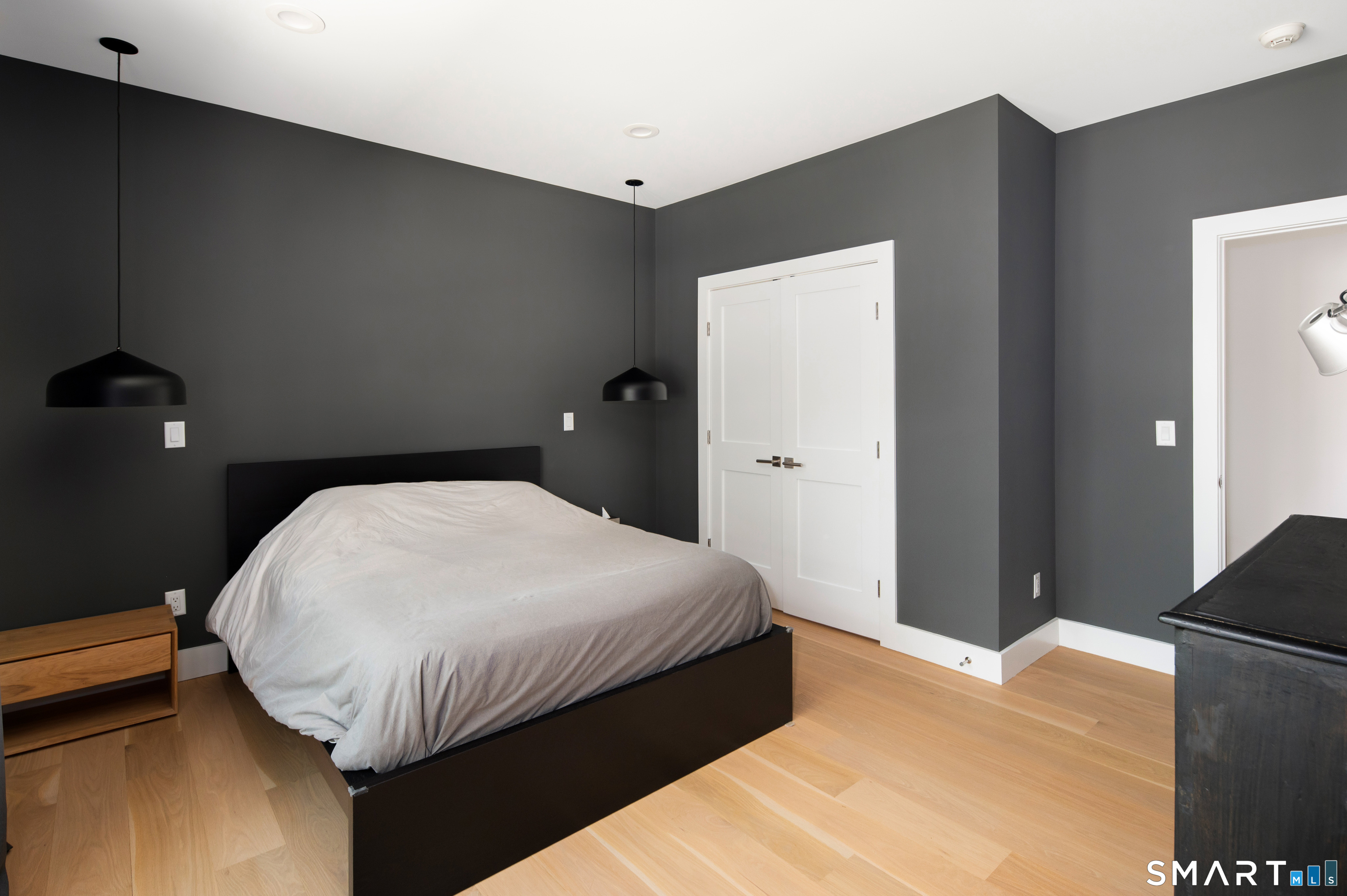 106 Pond Road Stamford, CT 06902 - Photo 15 of 32