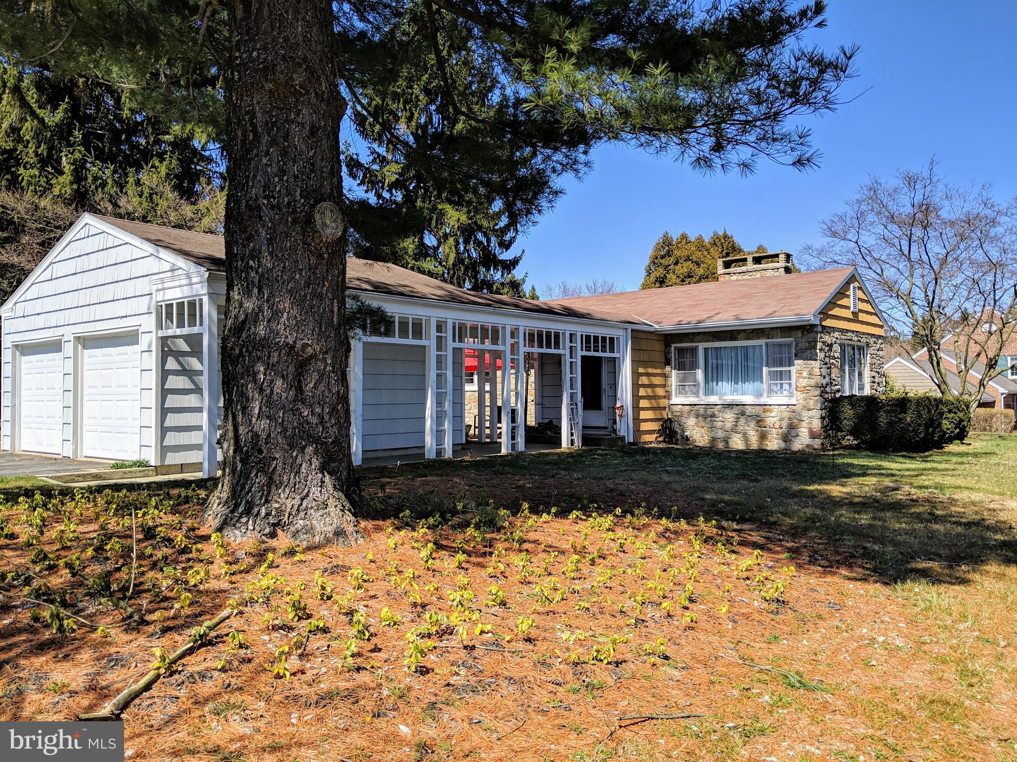 190 Black Rock Road Hanover, PA 17331 - Photo 2 of 34 Front of Home and Side Yard