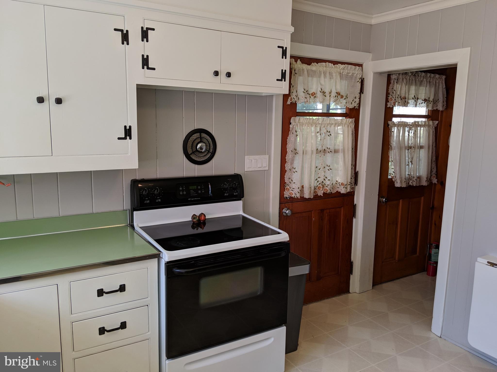 190 Black Rock Road Hanover, PA 17331 - Photo 15 of 34 Kitchen