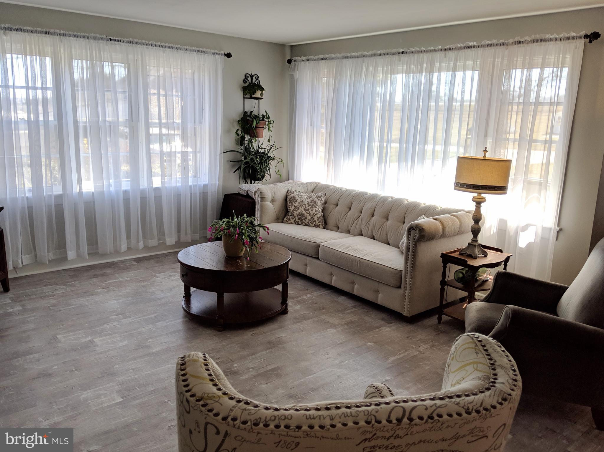 190 Black Rock Road Hanover, PA 17331 - Photo 9 of 34 Living Room