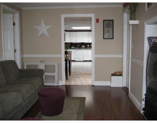 13 Temi Road Framingham, MA 01701 - Photo 7 of 15