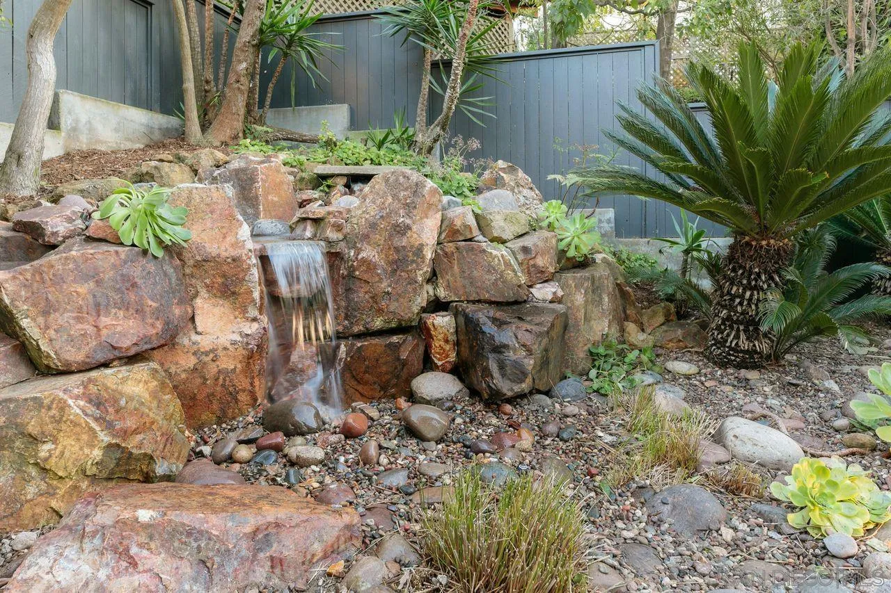 751 Hoska Drive Del Mar, CA 92014 - Photo 30 of 43 a view of a backyard with plants