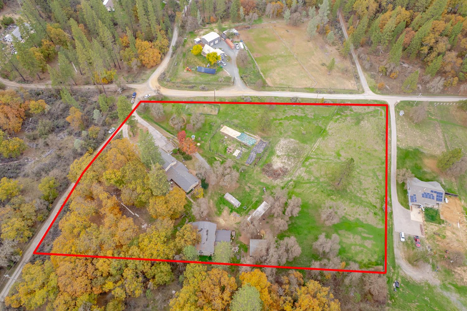 12987 Hidden Valley Road Grass Valley, CA 95949 - Photo 29 of 36 a view of painting on the wall