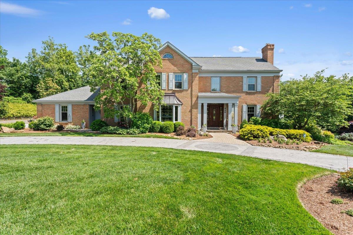436 Heathgate Road Cincinnati, OH 45255 - Photo 4 of 78