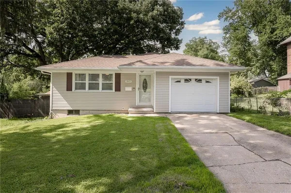 $199,000 | 2611 Pacific Street, St. Joseph, MO 64507