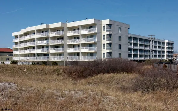 $2,950 | 600 West Brigantine Avenue, Unit 310, Brigantine, NJ 08203