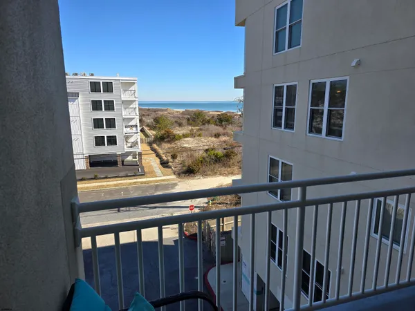 $2,950 | 600 West Brigantine Avenue, Unit 310, Brigantine, NJ 08203