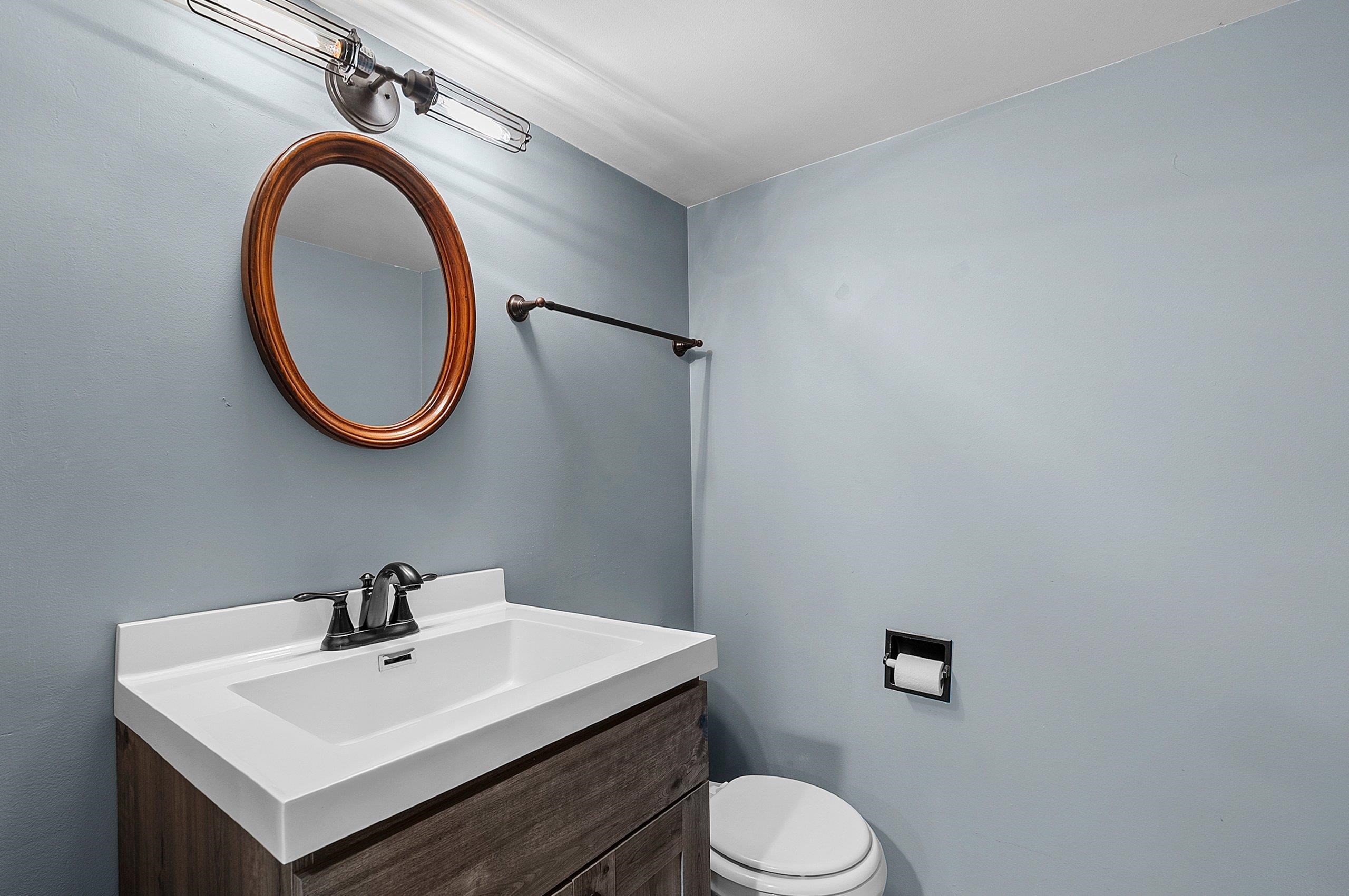 2214 North Division Street Appleton, WI 54911 - Photo 36 of 51