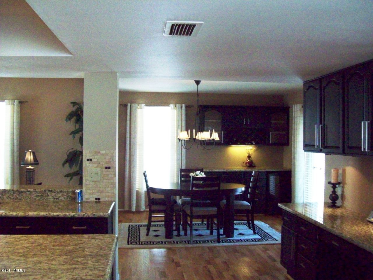 118 East Boca Raton Road Phoenix, AZ 85022 - Photo 8 of 28 Breakfast room