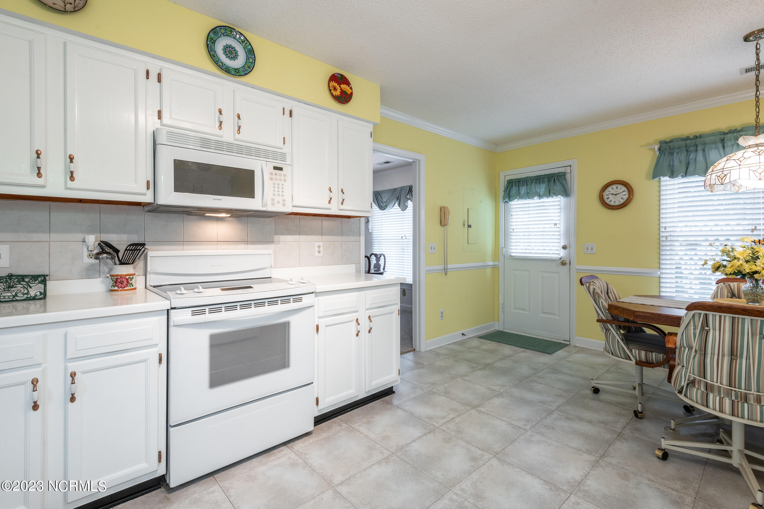 2081 Quail Ridge Road, Unit A Greenville, NC 27858 - Photo 17 of 36 2081-A_Quail_Ridge-22