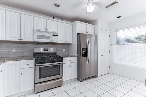 $695,000 | 2 Stevenson Way, Narragansett, RI 02882