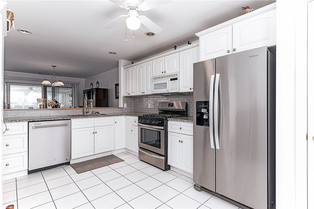 2 Stevenson Way Narragansett, RI 02882 - Photo 18 of 47