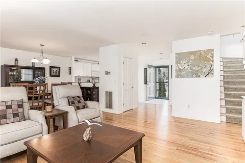 $695,000 | 2 Stevenson Way, Narragansett, RI 02882