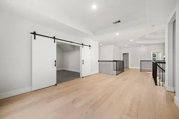 $1,025,000 | 8033 Ridgeview Drive, Houston, TX 77055