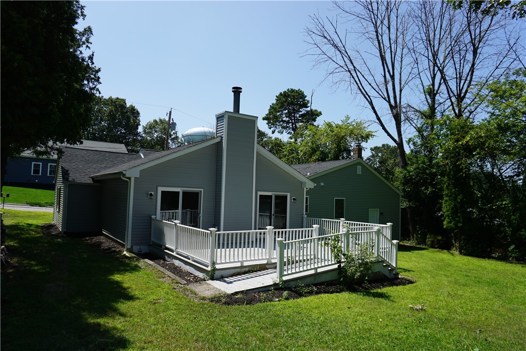 40 Sunset Avenue Woonsocket, RI 02895 - Photo 5 of 38